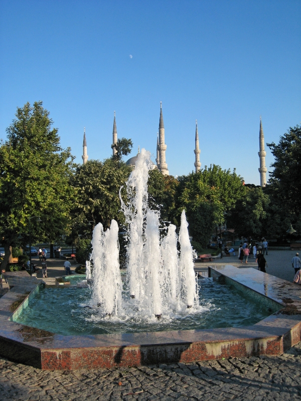 Fountain, Istanbul Turkey.jpg - Istanbul, Turkey
